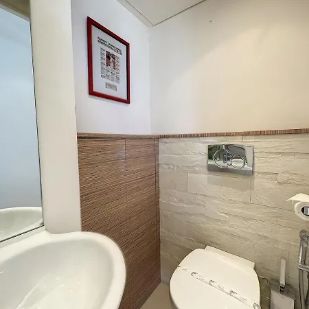 Apartment Superbe 3p A Avec Terrasse Et Vue Mer Entre Martinez Et Port Canto - Fr-1-470-66 *