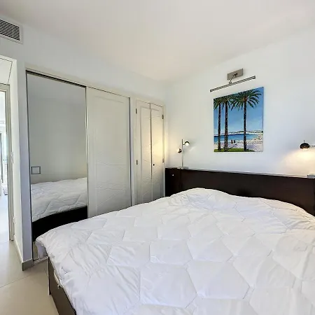 Apartment Superbe 3p A Avec Terrasse Et Vue Mer Entre Martinez Et Port Canto - Fr-1-470-66 *