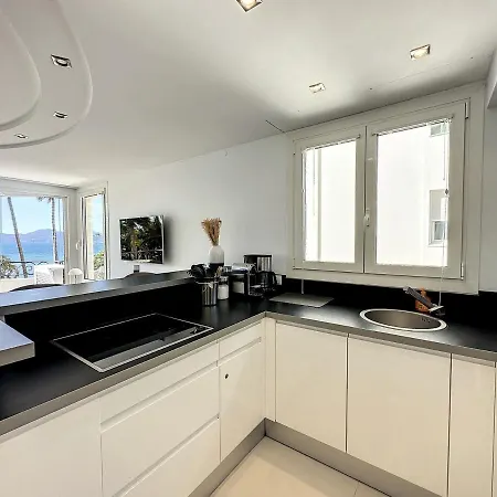 Superbe 3p A Avec Terrasse Et Vue Mer Entre Martinez Et Port Canto - Fr-1-470-66 Cannes